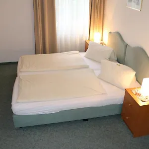 3* Gasthuis - Alt - Strassgang