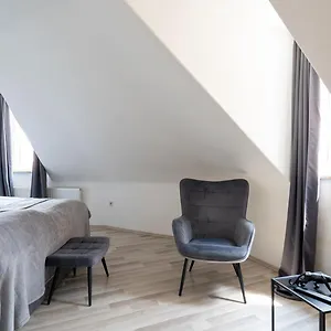  Apartment Stilvolles Wohnen Im Grazer Rueckzugsort